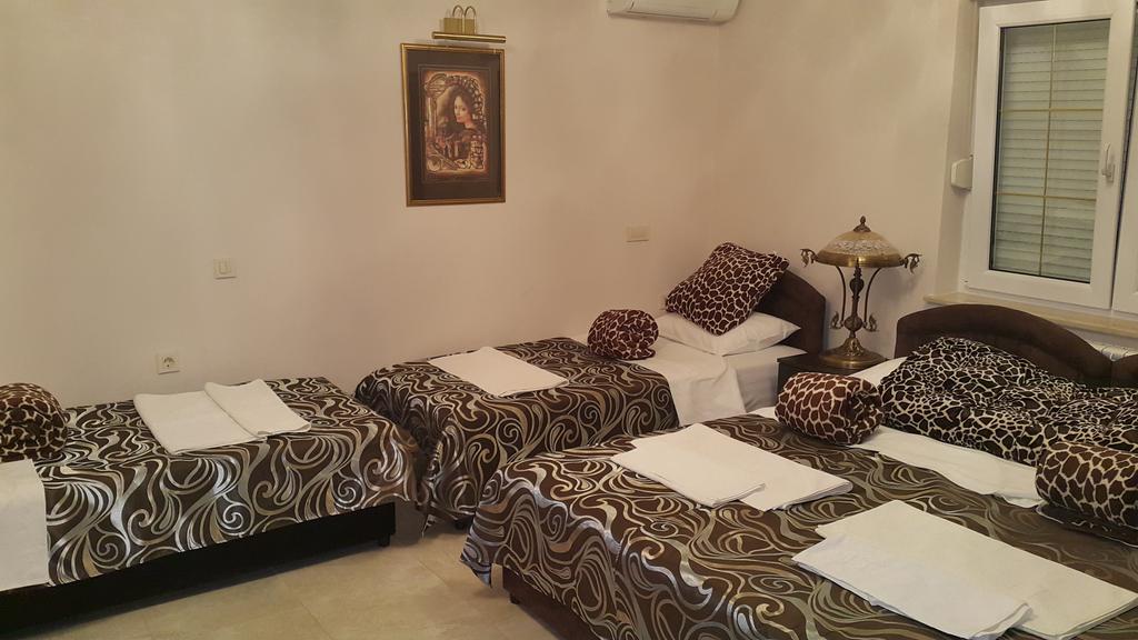 Akva Gold Aparthotel Arandjelovac Szoba fotó